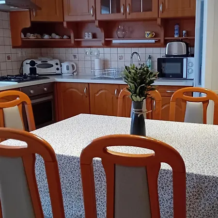 Home Apartman *