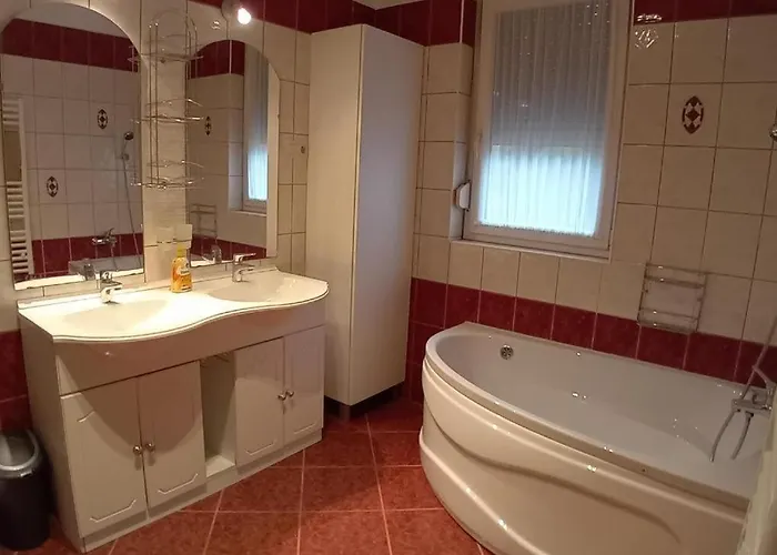 Home Apartman Apartamento Keszthely